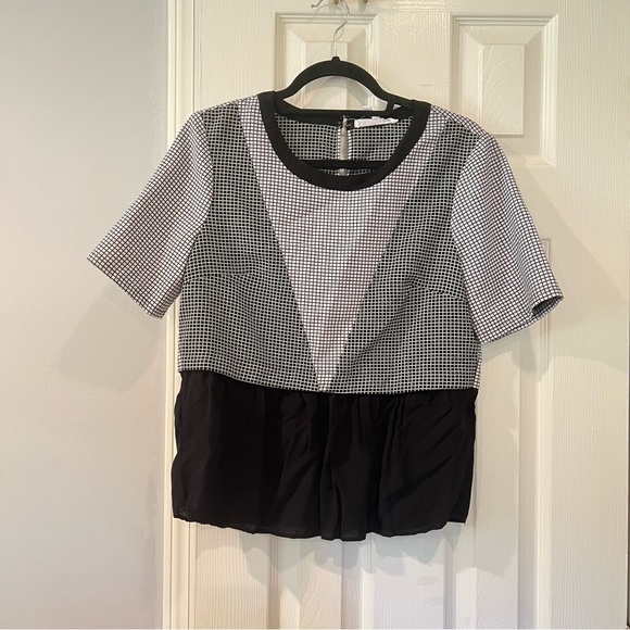 BCBGeneration Black White Check Short Sleeve Top Shirt Keyhole - Picture 3 of 6